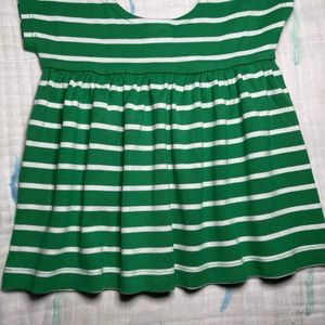 - Hanna Andersson Dress / Top. Size 70 (6-12 months). Excellent condition